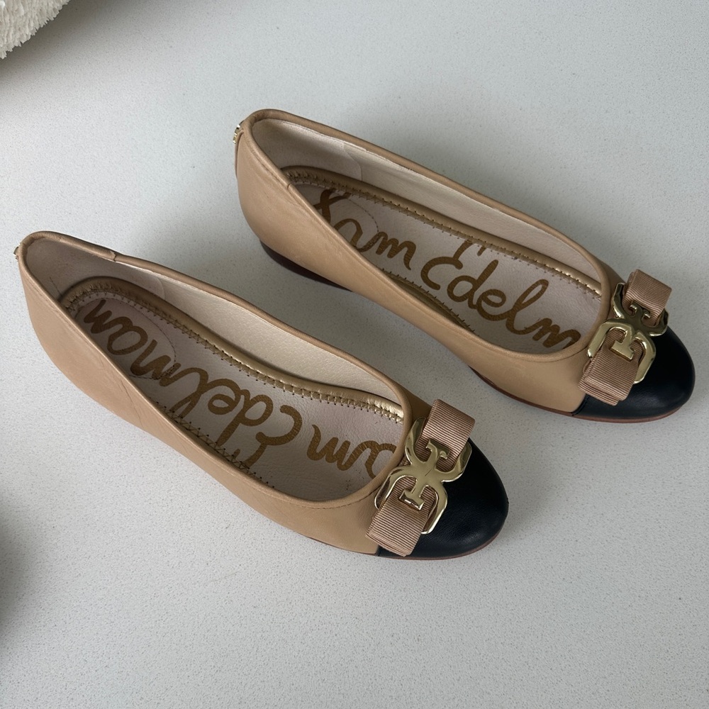 Sam Edelman Tan and Black Flats Size 6.5